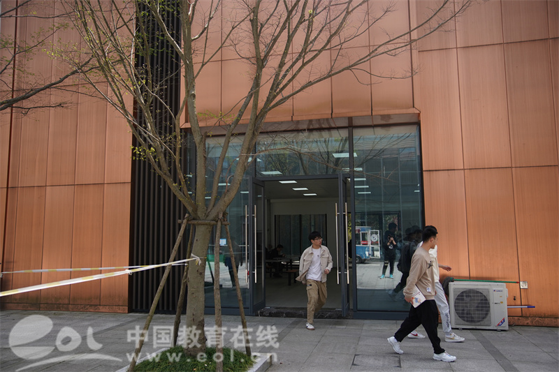 1648882299642112.jpg 1648882299642112.jpg