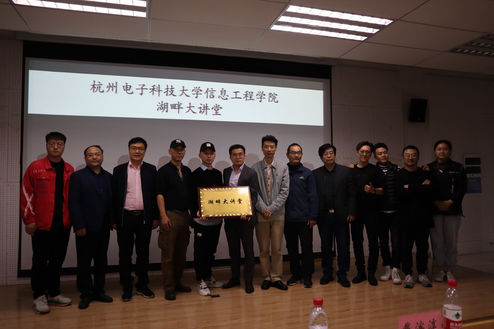 1605829576600512.jpg 1605829576600512.jpg